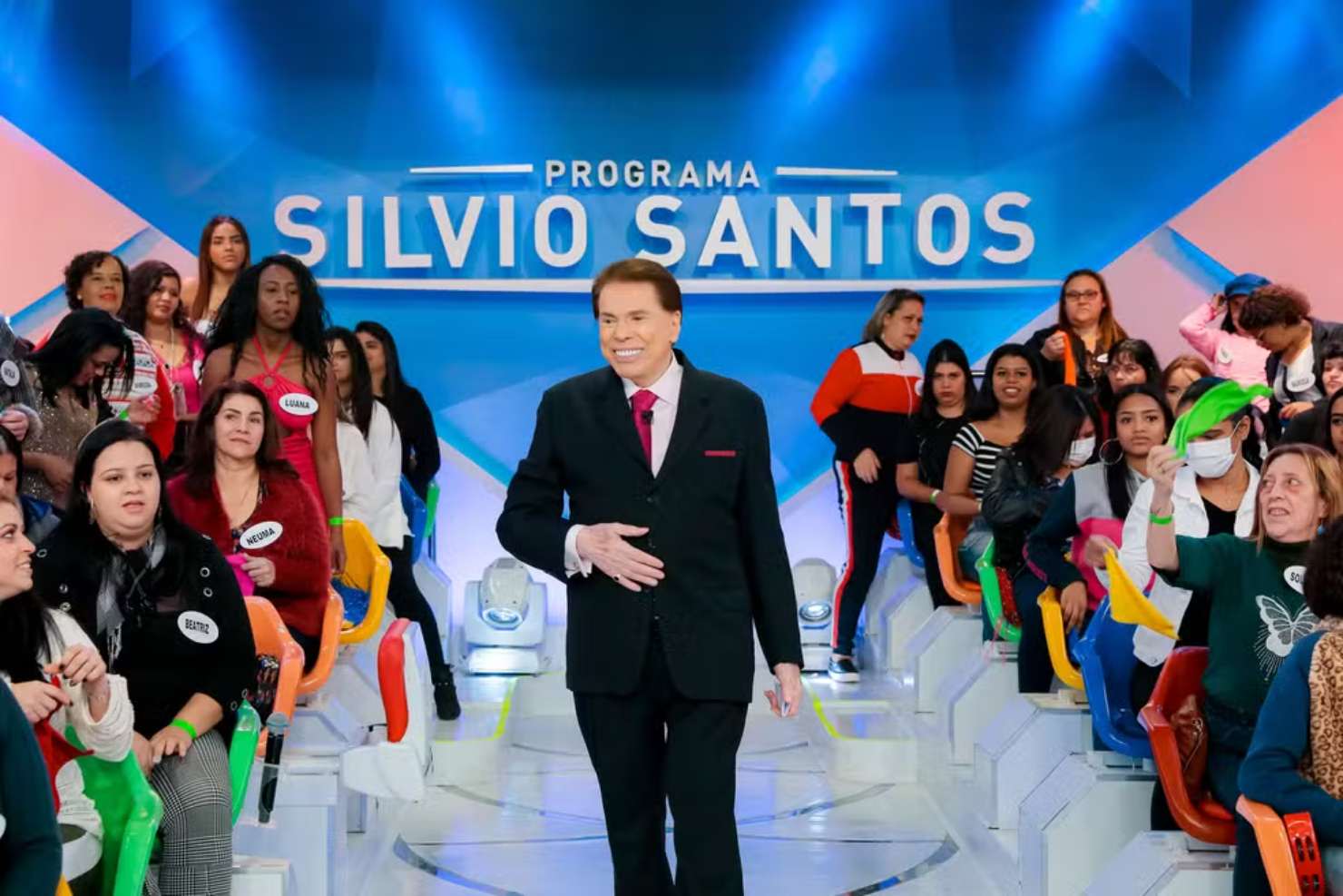 Silvio Santos Dies at 93 in São Paulo